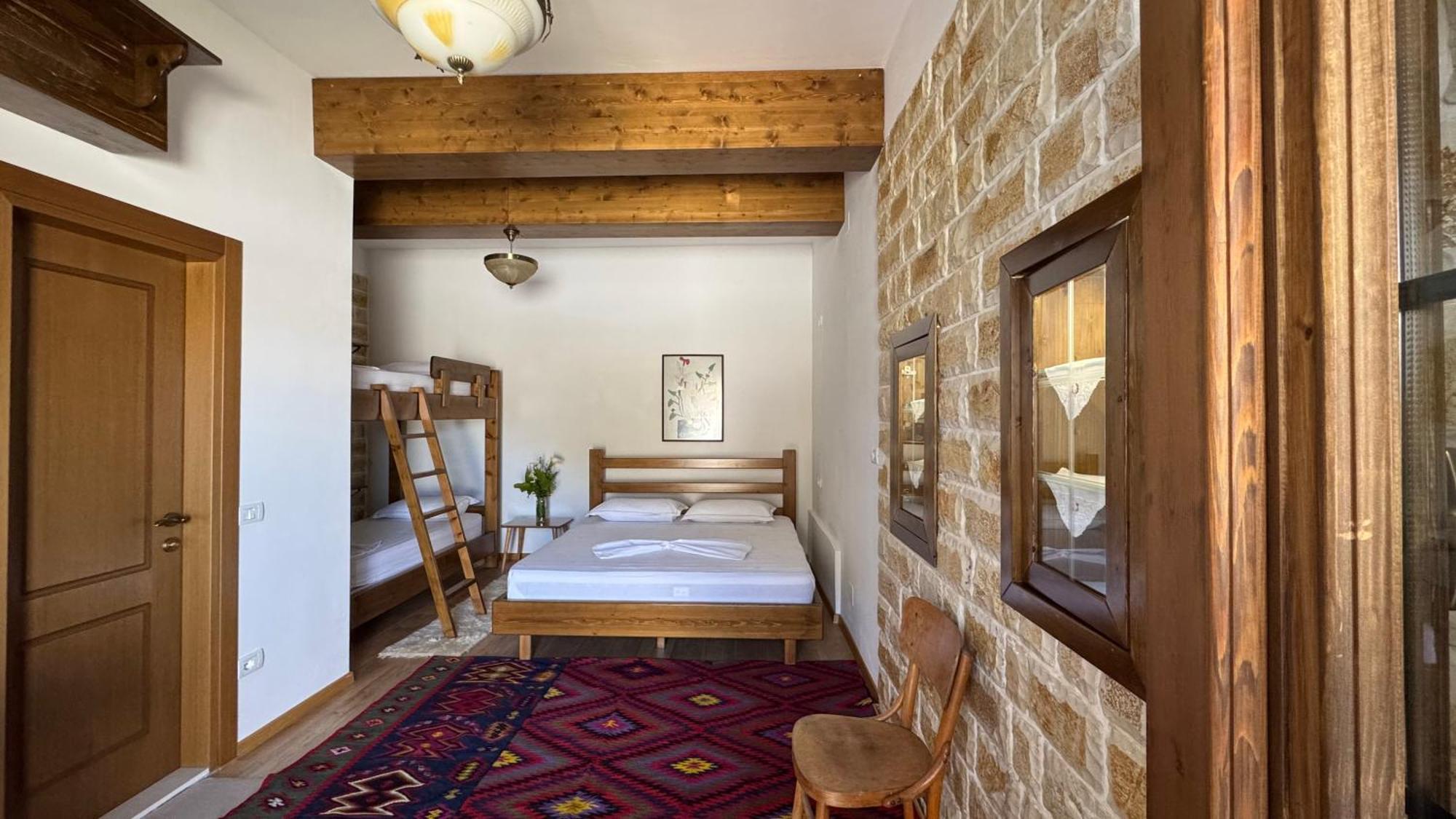 Ana Rest House Hostel Berat Exterior photo