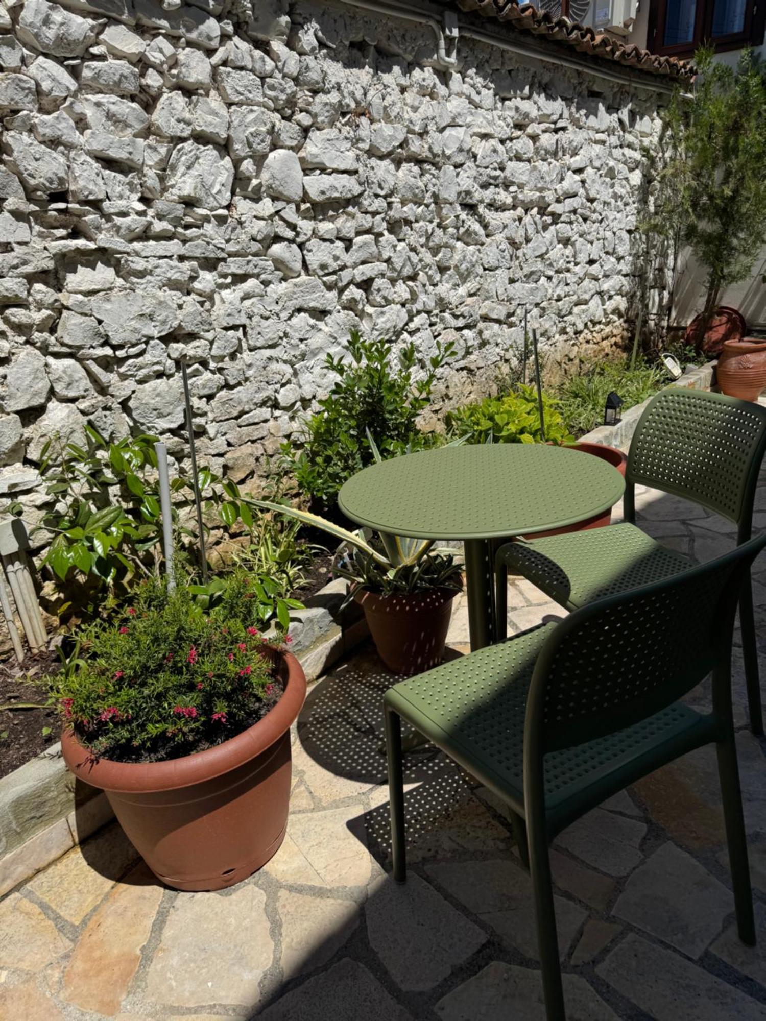 Ana Rest House Hostel Berat Exterior photo
